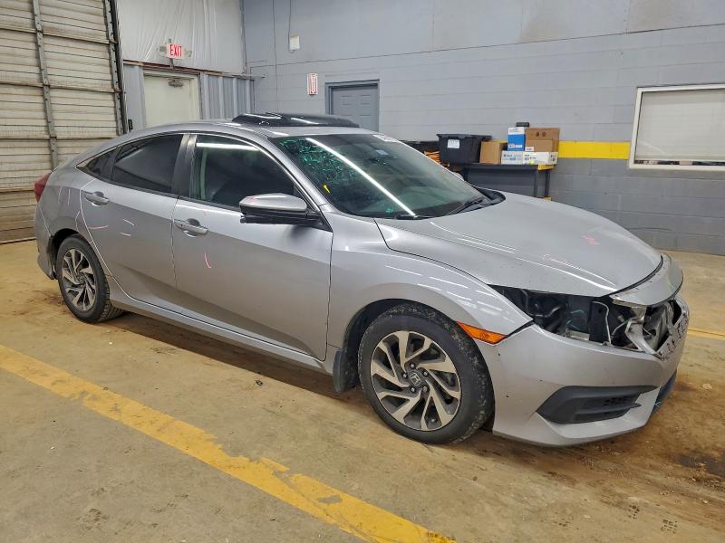 Photo 4 from auction – 2018 HONDA CIVIC with VIN 19XFC2F76JE029660