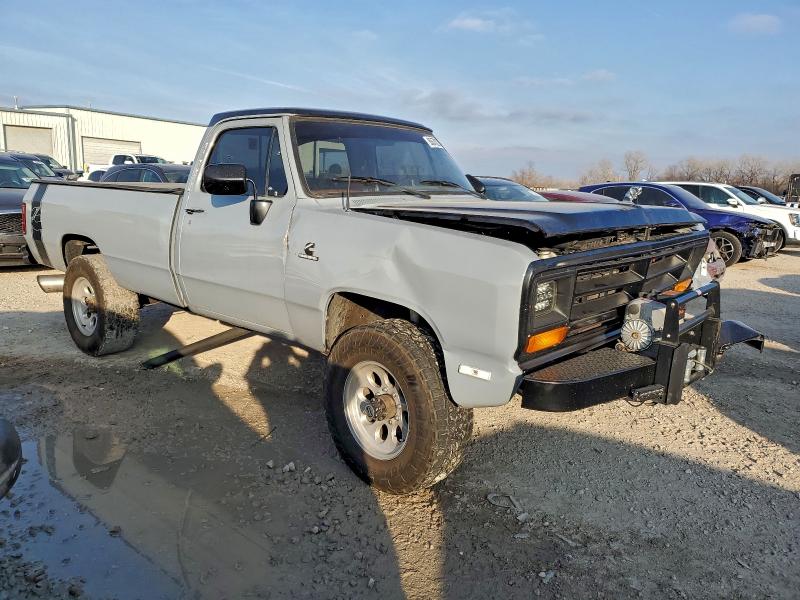 Photo 4 from auction – 1990 DODGE 100 TRUCK with VIN 1B7KM2683LS604365
