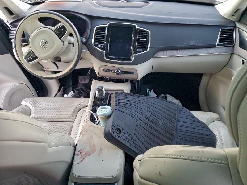 Photo 8 from auction – 2023 VOLVO XC90 ULTIM with VIN YV4H60CA1P1944932