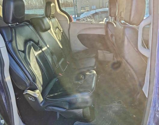 Photo 11 from auction – 2019 CHRYSLER PACIFICA L with VIN 2C4RC1GG8KR708237