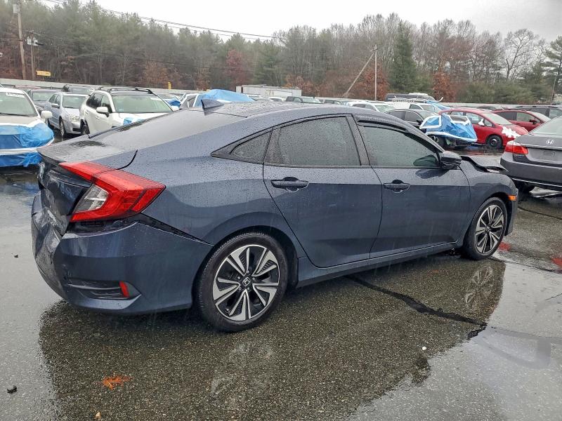 Photo 3 from auction – 2016 HONDA CIVIC EXL with VIN 19XFC1F78GE200296
