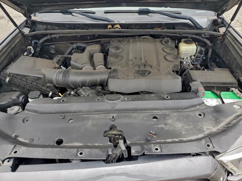 Photo 11 from auction – 2016 TOYOTA 4RUNNER SR with VIN JTEBU5JR0G5373054