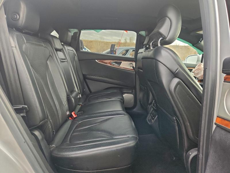 Photo 11 from auction – 2016 LINCOLN MKX RESERV with VIN 2LMTJ8LP6GBL39081