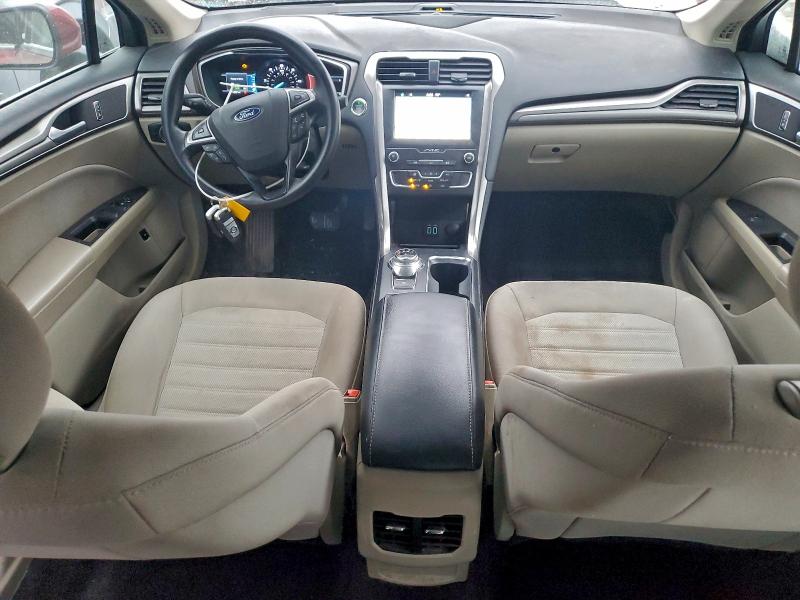 Photo 8 from auction – 2019 FORD FUSION SE with VIN 3FA6P0LU6KR256995