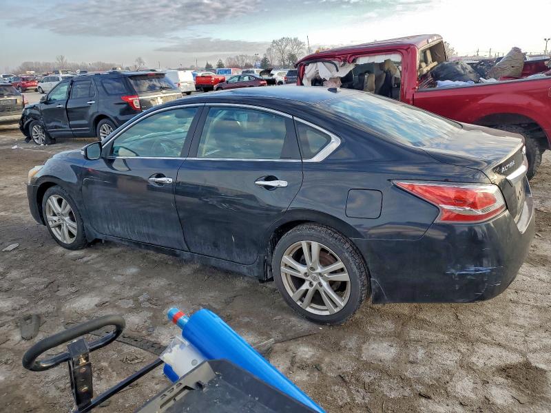 Photo 2 from auction – 2015 NISSAN ALTIMA 3.5 with VIN 1N4BL3AP3FC158794