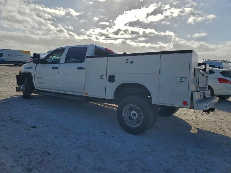 Photo 2 from auction – 2016 GMC SIERRA K35 with VIN 1GT42VC80GF210857