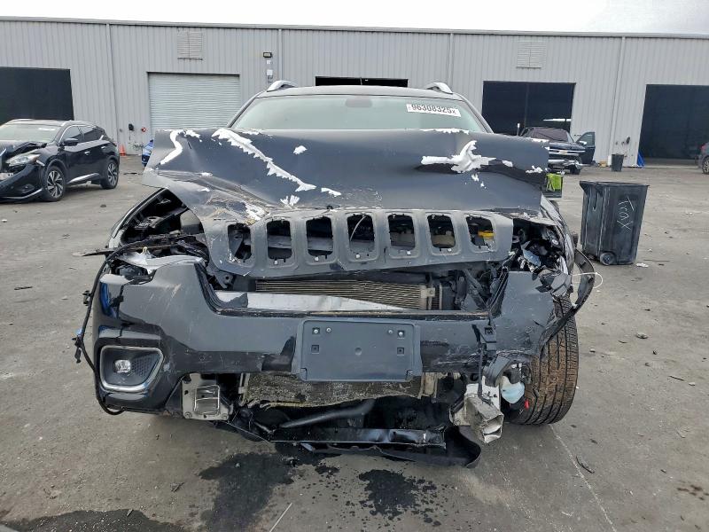 Photo 5 from auction – 2019 JEEP CHEROKEE L with VIN 1C4PJLDB0KD419339