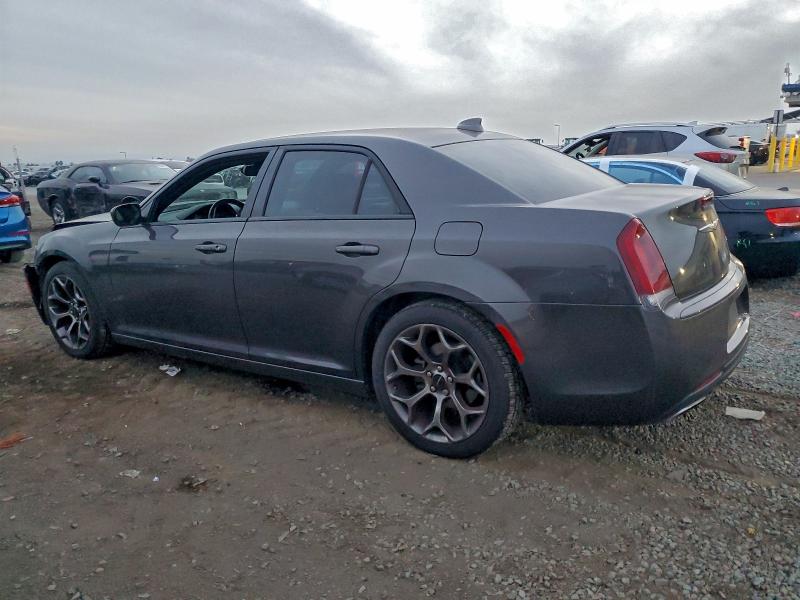Photo 2 from auction – 2016 CHRYSLER 300 S with VIN 2C3CCABG6GH252432