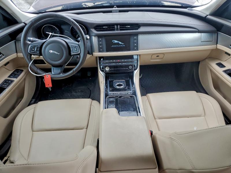 Photo 8 from auction – 2016 JAGUAR XF PREMIUM with VIN SAJBD4BV0GCY07464