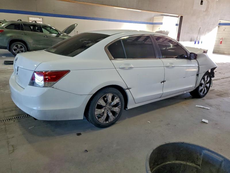 Photo 3 from auction – 2010 HONDA ACCORD with VIN 1HGCP2F73AA144339