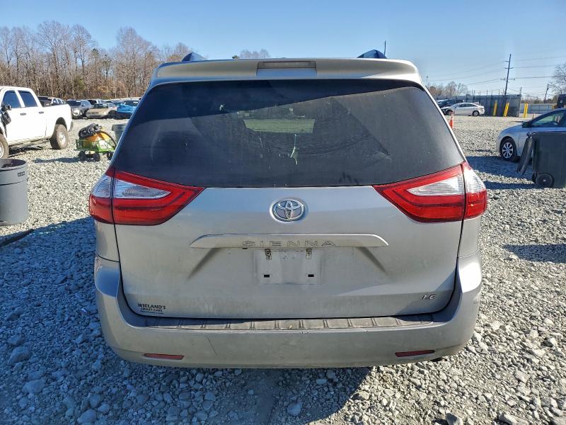 Photo 6 from auction – 2017 TOYOTA SIENNA LE with VIN 5TDKZ3DC0HS821998