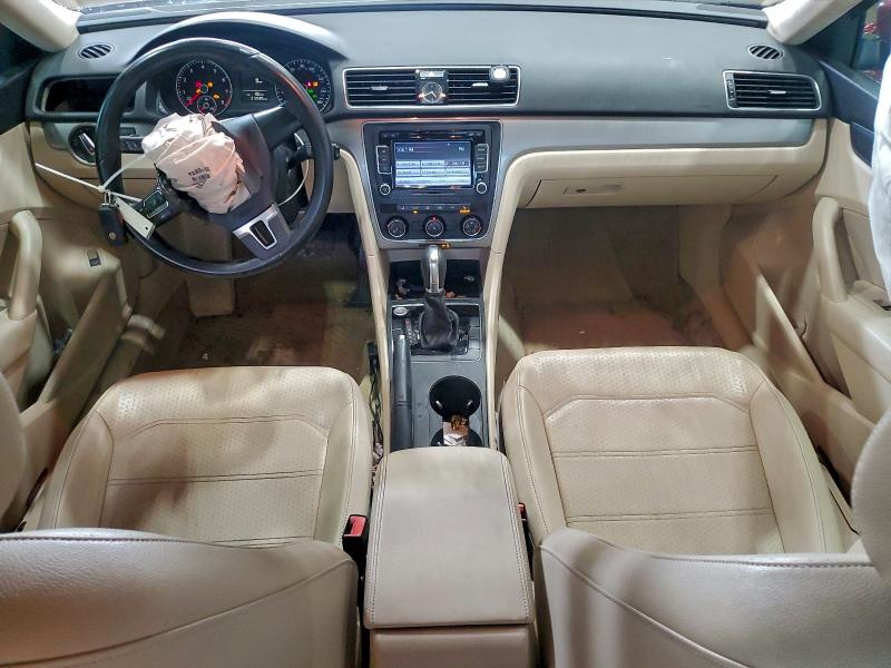 Photo 8 from auction – 2015 VOLKSWAGEN PASSAT S with VIN 1VWAS7A31FC080140