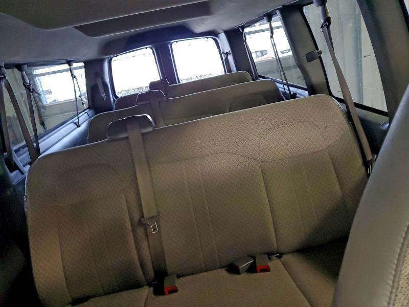 Photo 10 from auction – 2017 CHEVROLET EXPRESS 3500 with VIN 1GAZGPFG8H1123589
