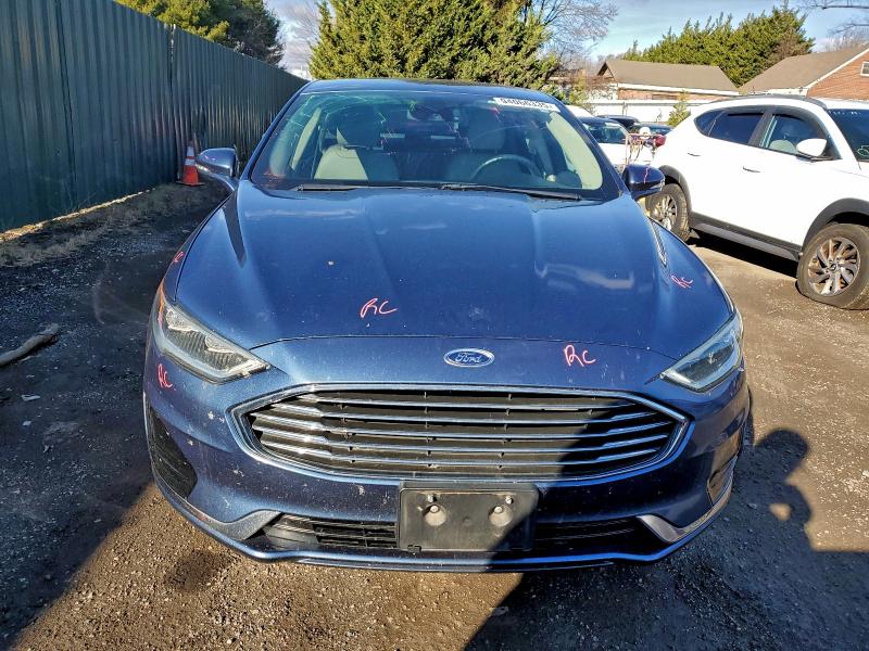 Photo 5 from auction – 2019 FORD FUSION SEL with VIN 3FA6P0MU2KR137355