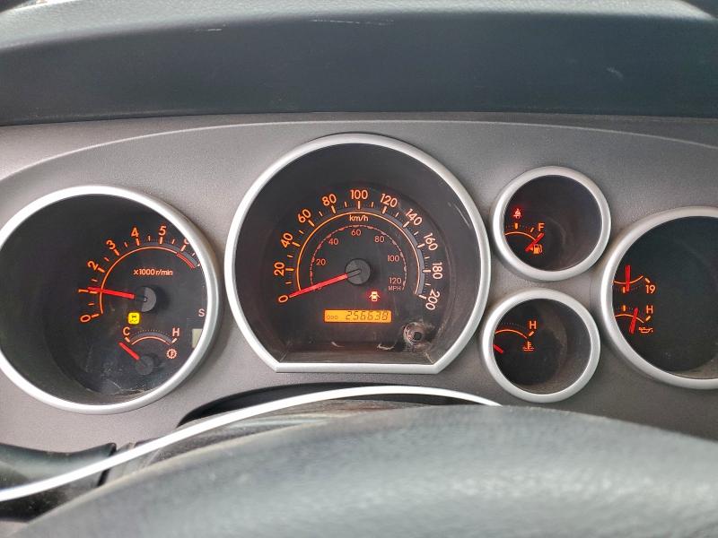 Photo 9 from auction – 2011 TOYOTA TUNDRA with VIN 5TFCY5F12BX011708
