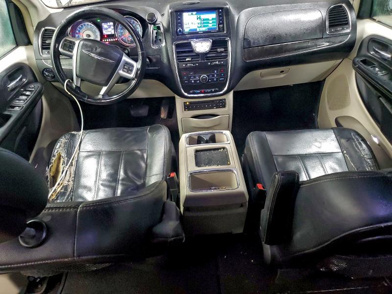 Photo 8 from auction – 2012 CHRYSLER TOWN & COU with VIN 2C4RC1CG2CR182016