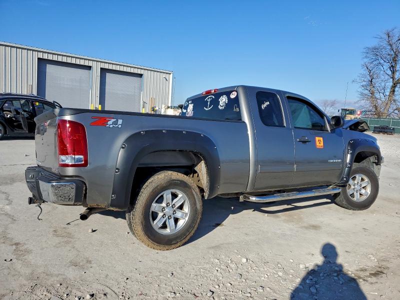 Photo 3 from auction – 2013 GMC SIERRA K15 with VIN 1GTR2VE75DZ303118