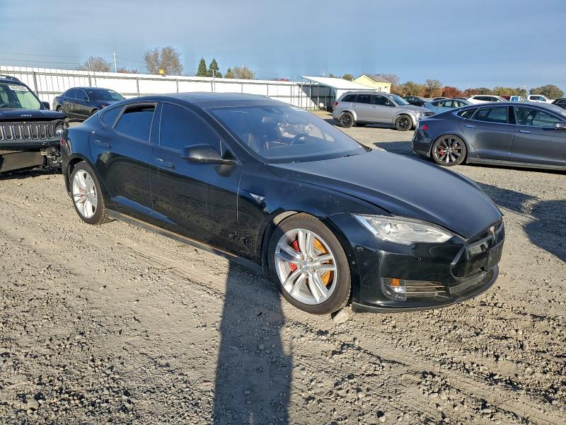 Photo 4 from auction – 2016 TESLA MODEL S with VIN 5YJSA1E29GF131901