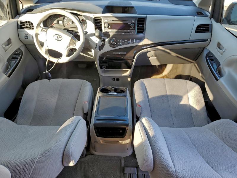 Photo 8 from auction – 2013 TOYOTA SIENNA LE with VIN 5TDKK3DC6DS302565