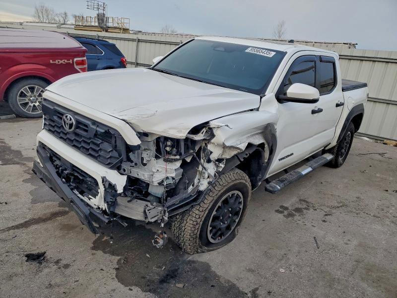 TOYOTA TACOMA DOU 2025 with VIN 3TMLB5JN8SM105545 - Photo from auction