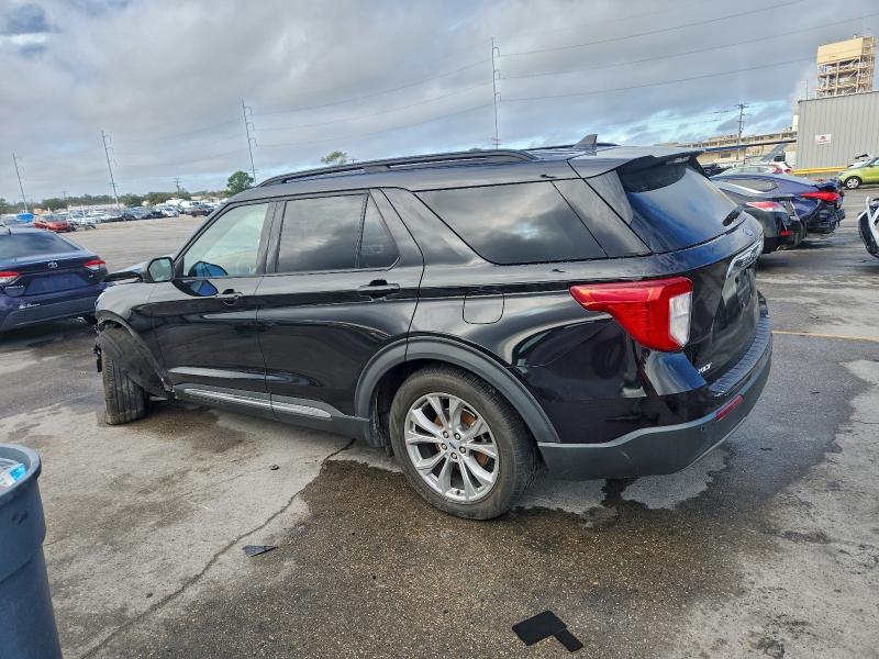 Фото 2 с аукциона – 2021 FORD EXPLORER X с VIN 1FMSK7DH5MGC18987