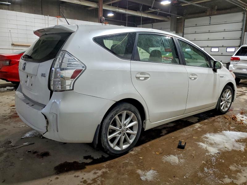 Photo 3 from auction – 2012 TOYOTA PRIUS V with VIN JTDZN3EU6C3152678