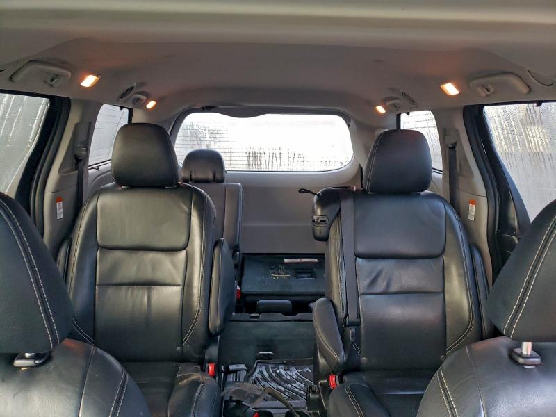 Photo 10 from auction – 2016 TOYOTA SIENNA SE with VIN 5TDXK3DC4GS759899