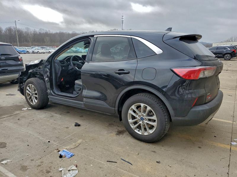 Photo 2 from auction – 2020 FORD ESCAPE SE with VIN 1FMCU9G60LUA61907