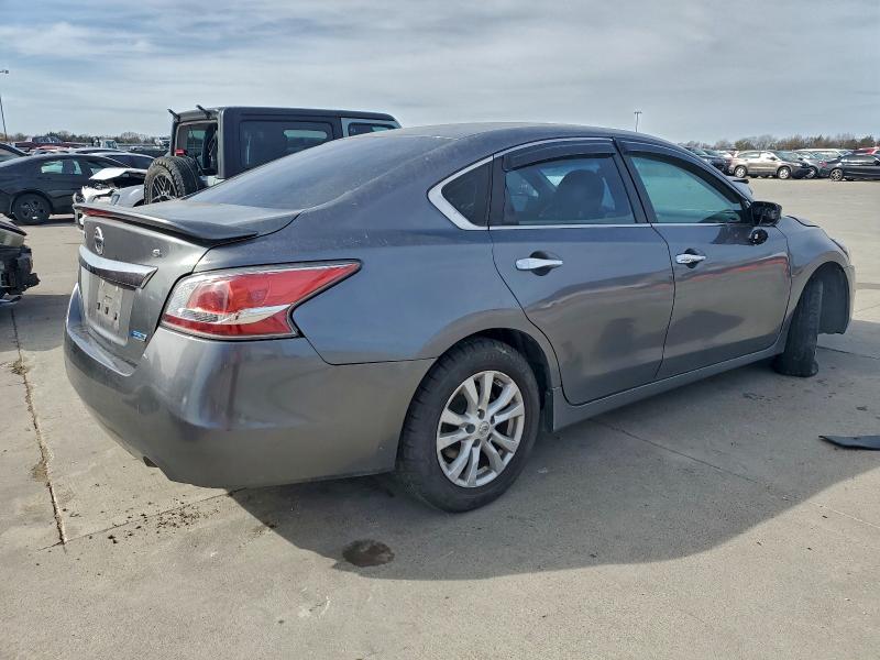 Photo 3 from auction – 2014 NISSAN ALTIMA 2.5 with VIN 1N4AL3AP3EN225053