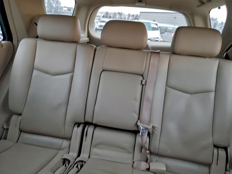 Photo 10 from auction – 2004 CADILLAC SRX with VIN 1GYDE637240130330