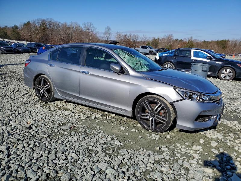 Photo 4 from auction – 2017 HONDA ACCORD with VIN 1HGCR2F59HA302685
