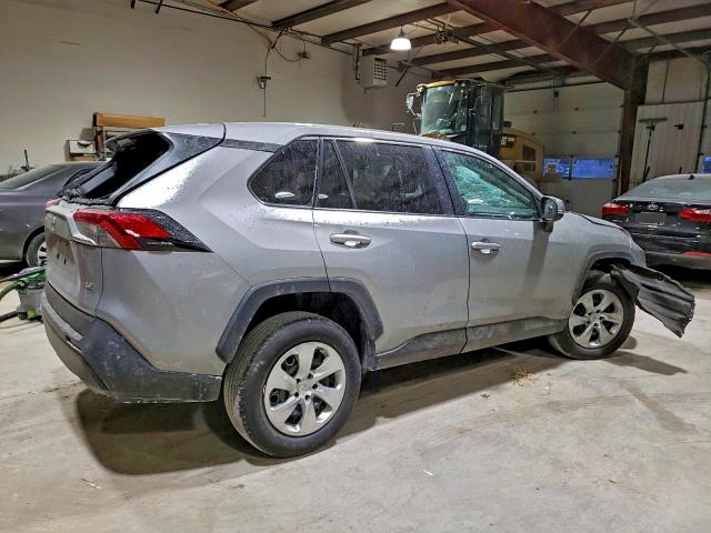 Photo 3 from auction – 2023 TOYOTA RAV4 with VIN 2T3K1RFV7PW260351