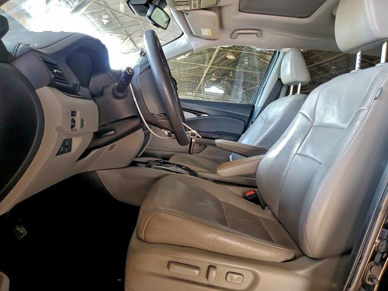 Photo 7 from auction – 2018 HONDA PILOT TOUR with VIN 5FNYF5H96JB012724