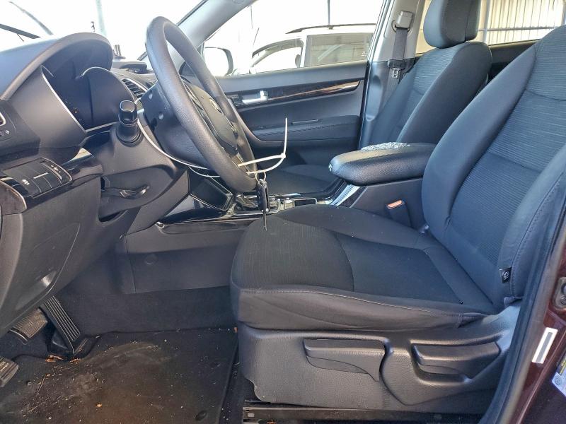 Photo 7 from auction – 2015 KIA SORENTO LX with VIN 5XYKT3A65FG631561