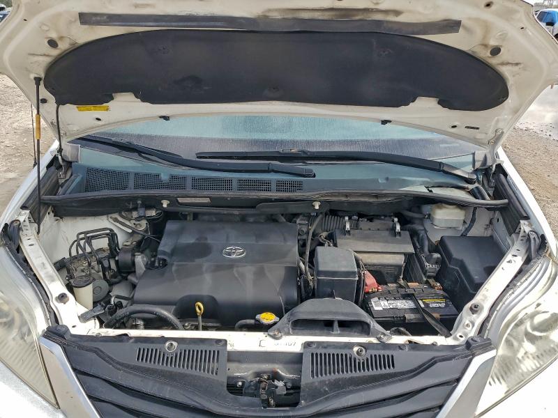Photo 12 from auction – 2013 TOYOTA SIENNA LE with VIN 5TDKK3DCXDS404192