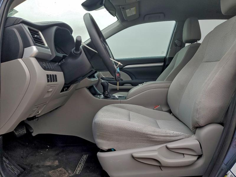Photo 7 from auction – 2019 TOYOTA HIGHLANDER with VIN 5TDZARFH1KS053151