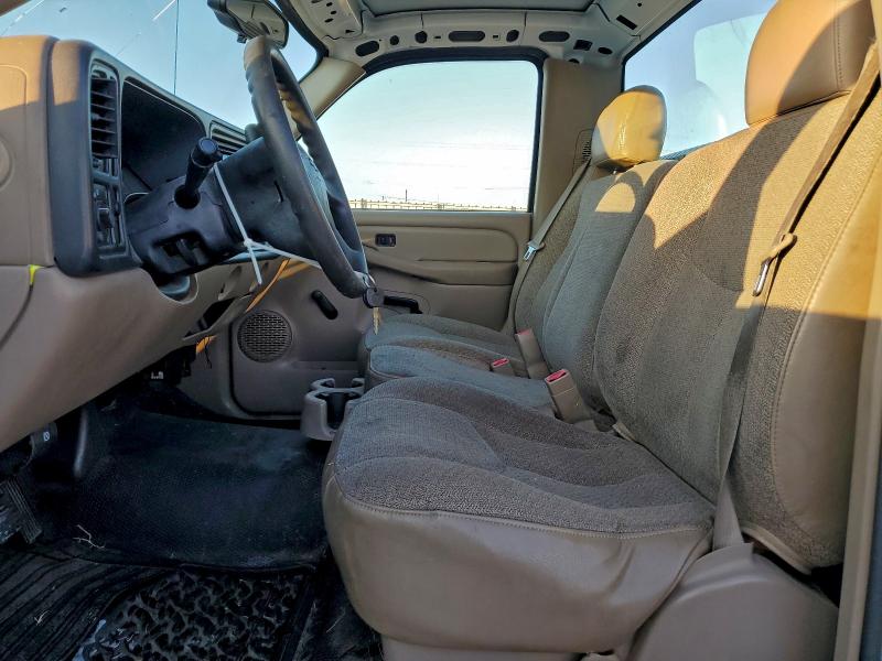 Photo 7 from auction – 2004 CHEVROLET SILVERADO with VIN 1GCEC14X74Z160002