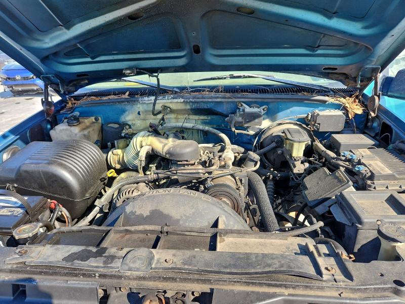Photo 11 from auction – 1997 CHEVROLET GMT-400 C1 with VIN 1GCEC19M5VE203212