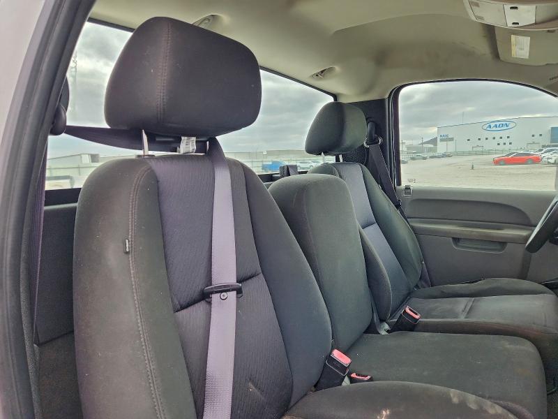 Photo 10 from auction – 2011 CHEVROLET SILVERADO with VIN 1GCNKPEA8BZ325388