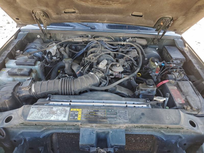 Photo 11 from auction – 2002 FORD EXPLORER S with VIN 1FMZU77E62UD25216