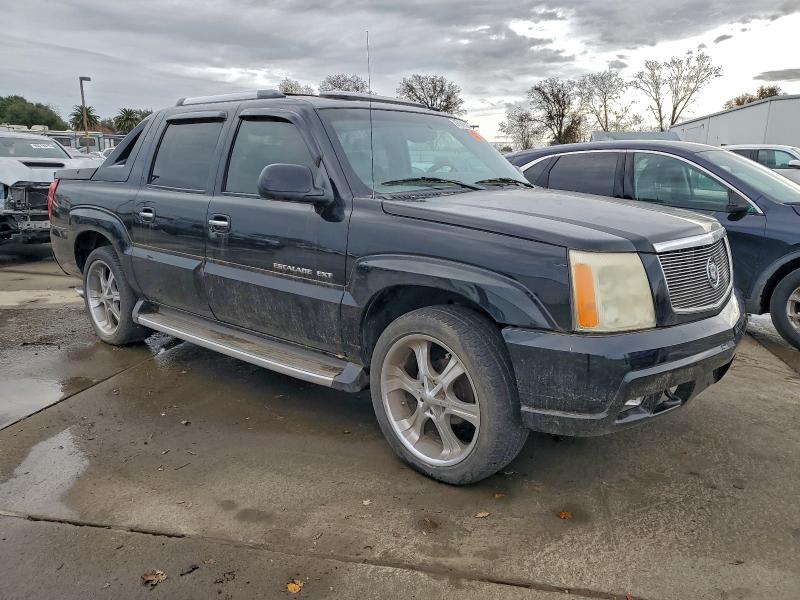 Photo 4 from auction – 2003 CADILLAC ESCALADE E with VIN 3GYEK63NX3G168216