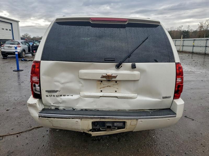 Photo 6 from auction – 2011 CHEVROLET SUBURBAN C with VIN 1GNSCKE01BR181295