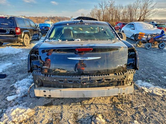 Photo 6 from auction – 2015 CHRYSLER 300C with VIN 2C3CCAKG8FH749884