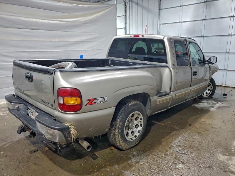 Photo 3 from auction – 2002 CHEVROLET SILVERADO with VIN 1GCEC19T02Z102879