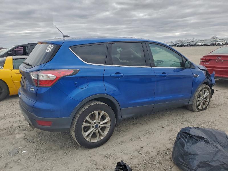 Photo 3 from auction – 2017 FORD ESCAPE with VIN 1FMCU0GD2HUA13200