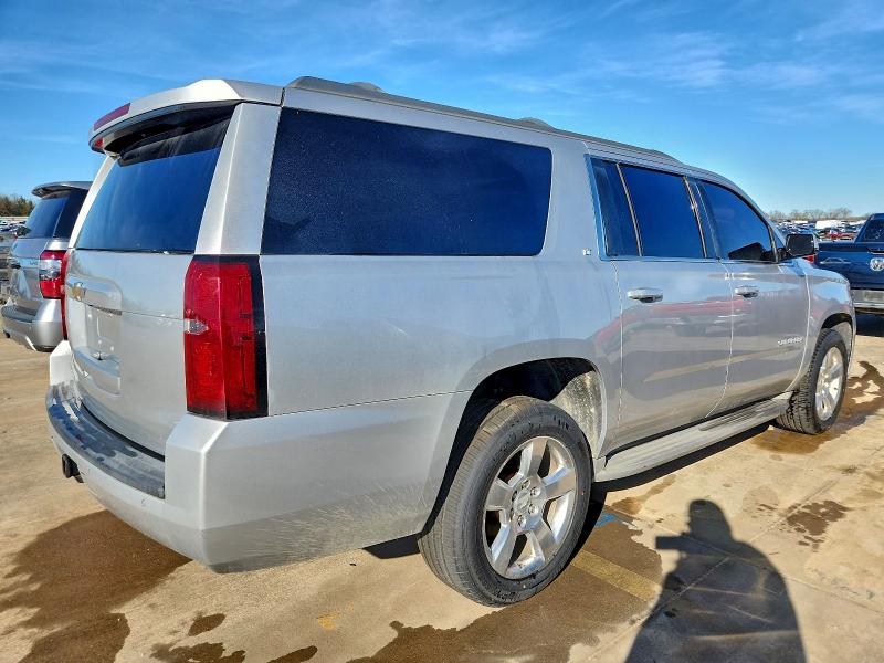 Photo 3 from auction – 2015 CHEVROLET SUBURBAN C with VIN 1GNSCJKC3FR141699
