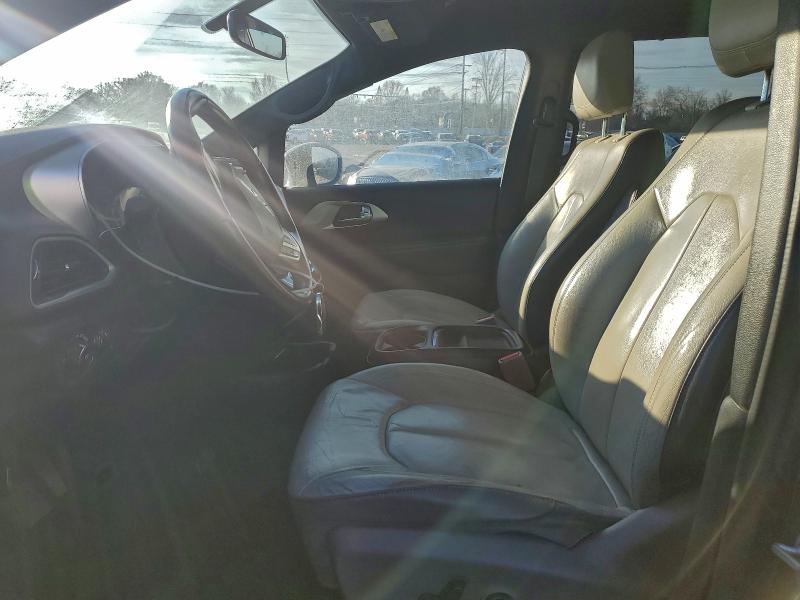 Photo 7 from auction – 2019 CHRYSLER PACIFICA T with VIN 2C4RC1FG2KR554982