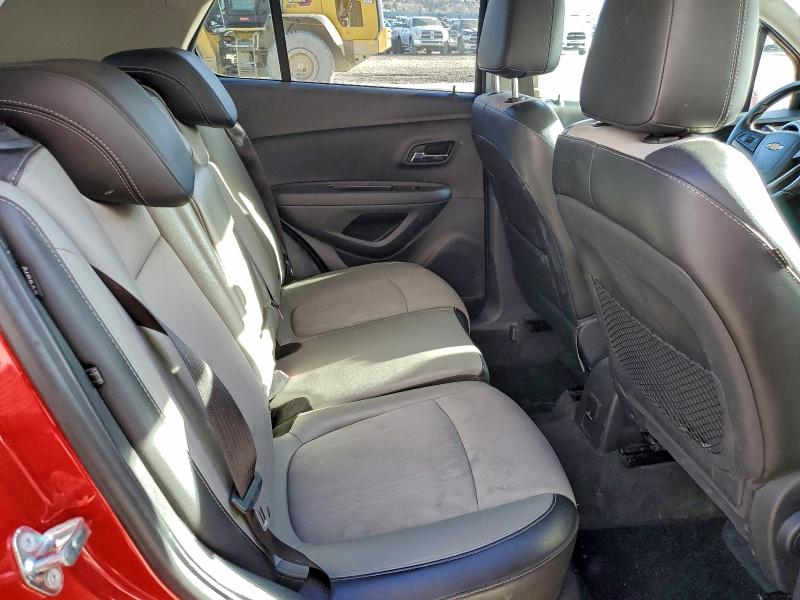 Photo 10 from auction – 2015 CHEVROLET TRAX 1LT with VIN 3GNCJLSBXFL242596