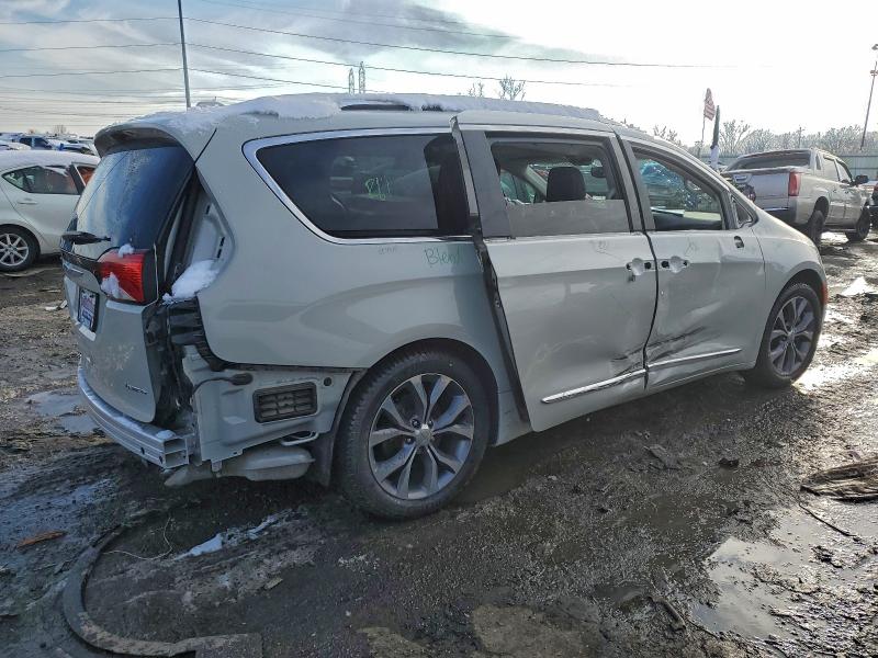 Photo 3 from auction – 2020 CHRYSLER PACIFICA L with VIN 2C4RC1GG4LR250102