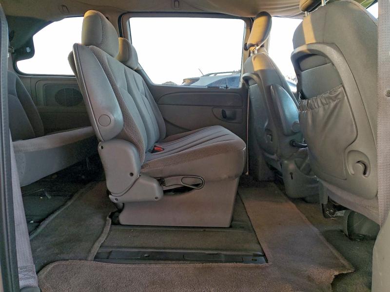 Photo 11 from auction – 2006 CHRYSLER TOWN & COU with VIN 1A4GP45R56B756892